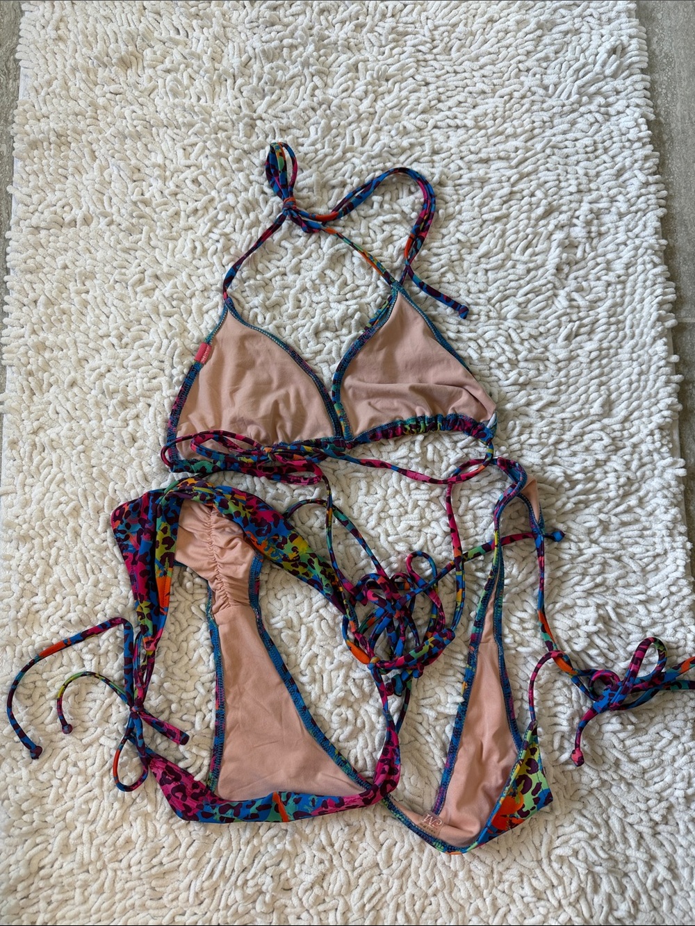 Doll 90’s Leopard bikini- medium top w medium scrunch bottom and medium thong. - Picture 3 of 8